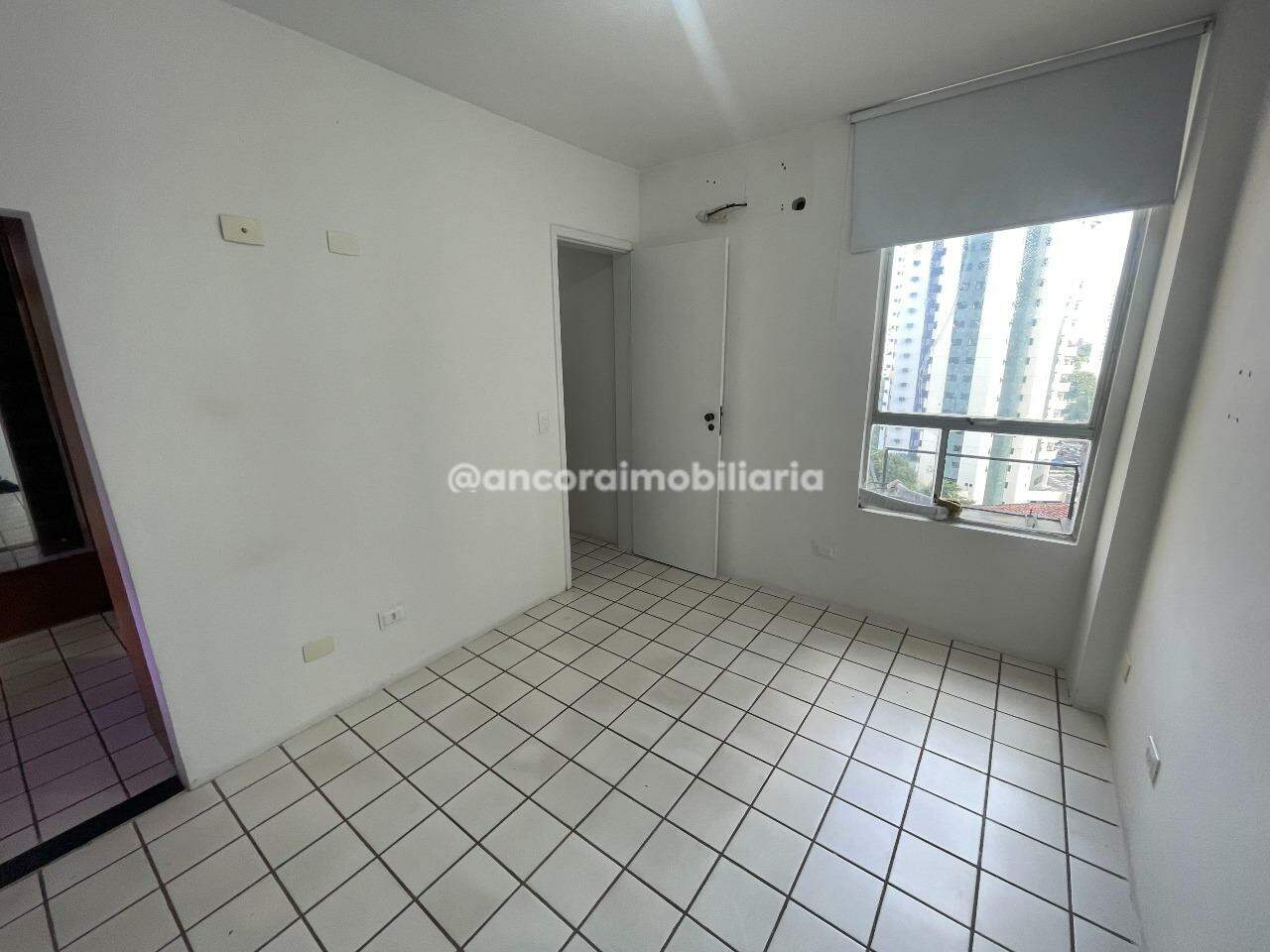 Apartamento para aluguel no Espinheiro: 