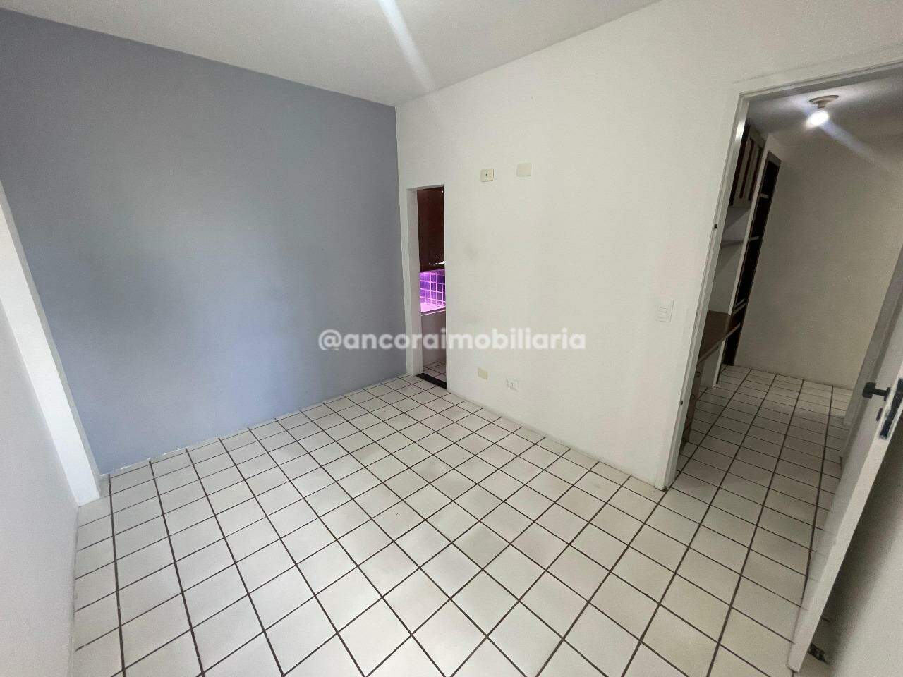 Apartamento para aluguel no Espinheiro: 