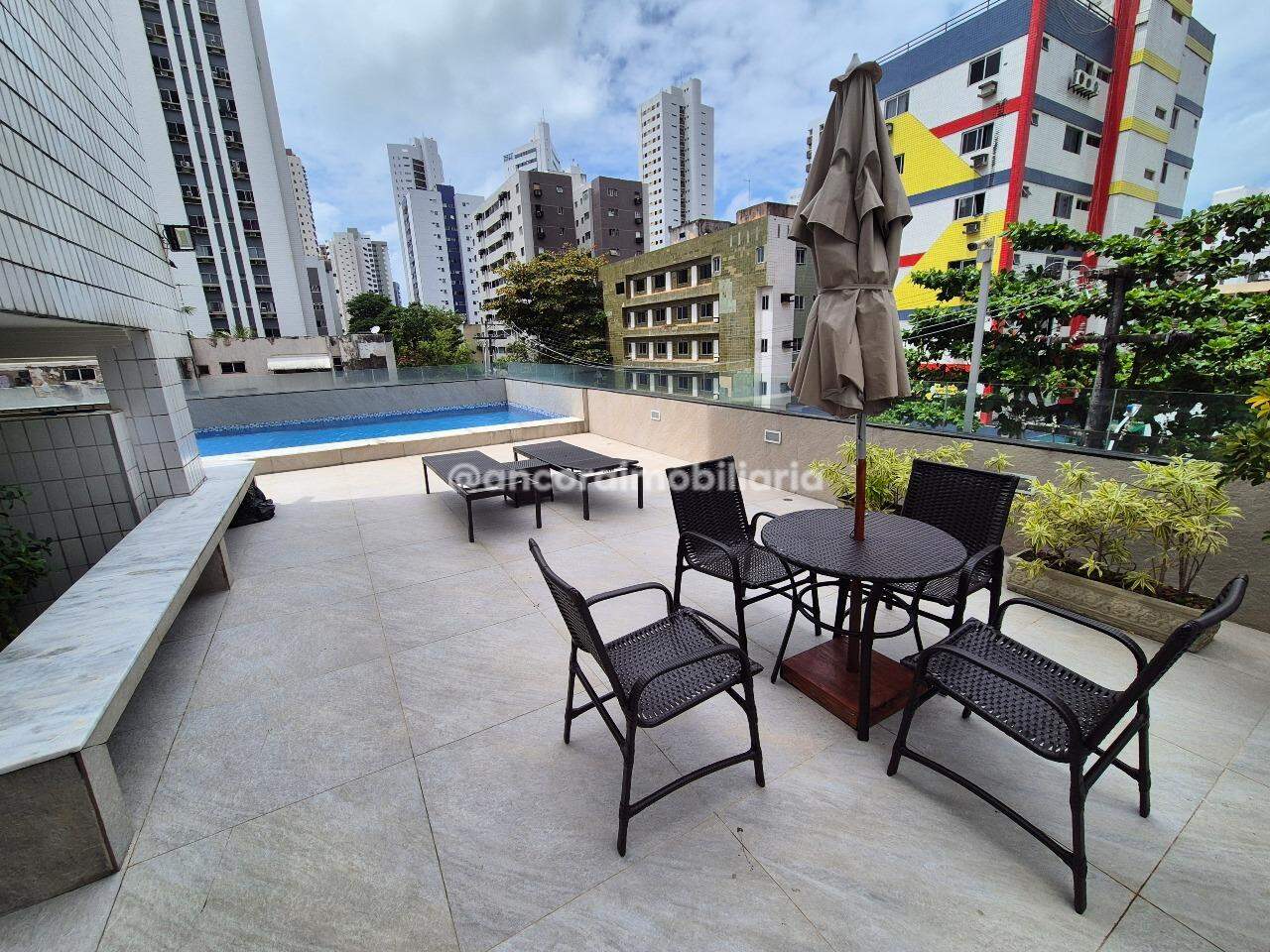Apartamento à venda no Boa Viagem: Piscina