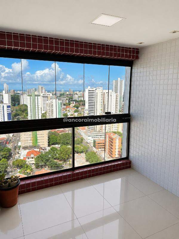 Apartamento à venda no Graças: 