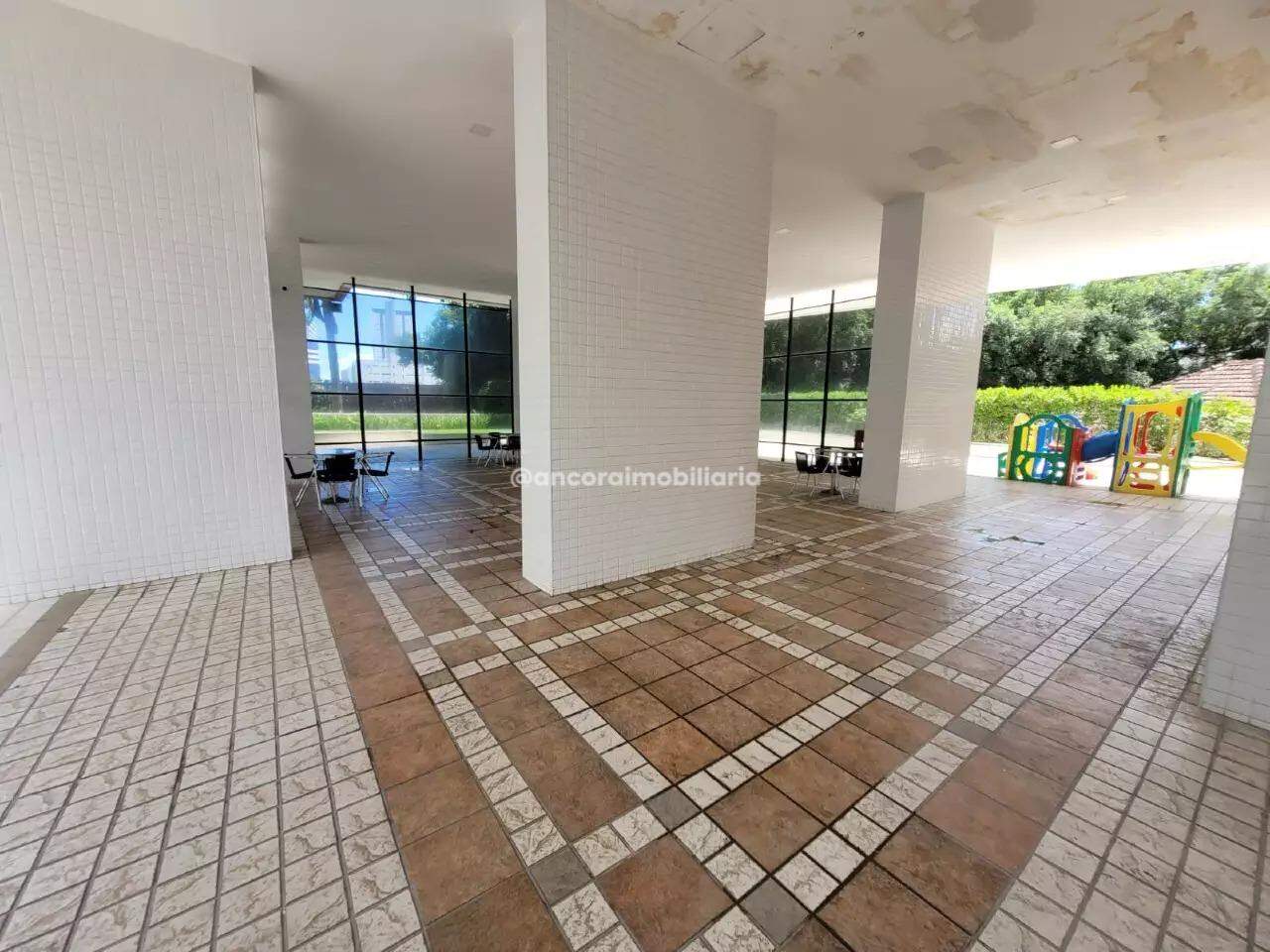 Apartamento à venda no Graças: 