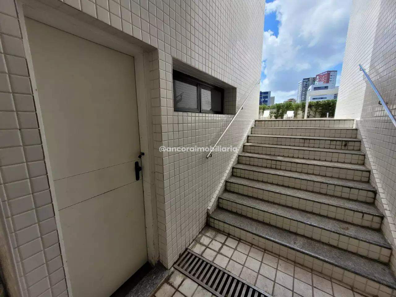 Apartamento à venda no Graças: 