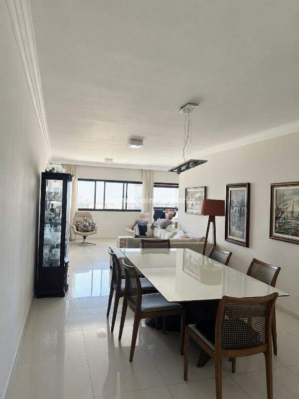 Apartamento à venda no Graças: 