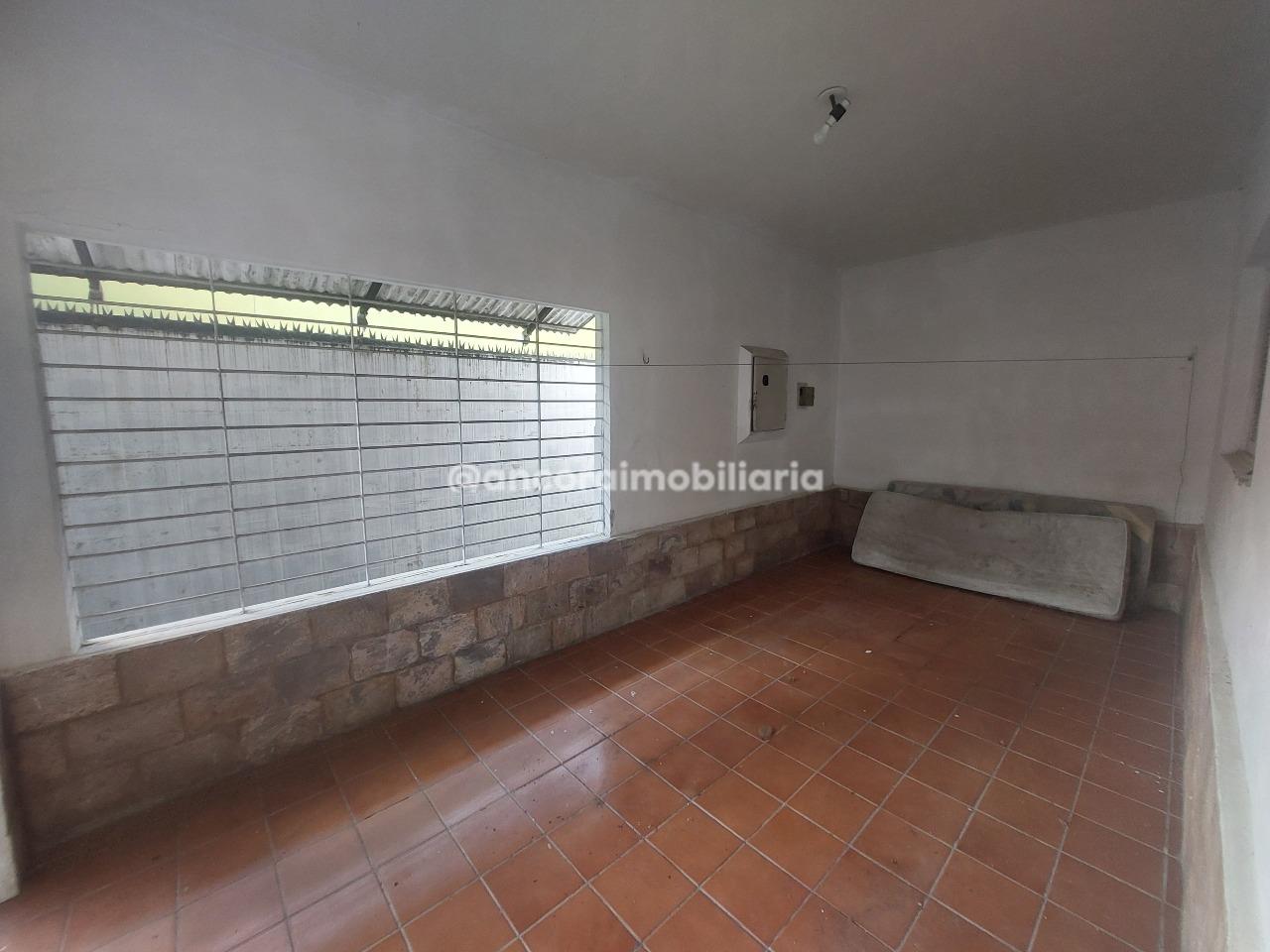 Casa à venda no Zumbi: 