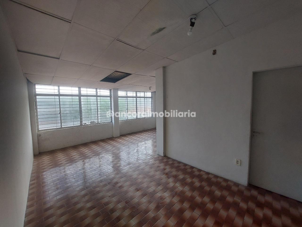 Casa à venda no Zumbi: 