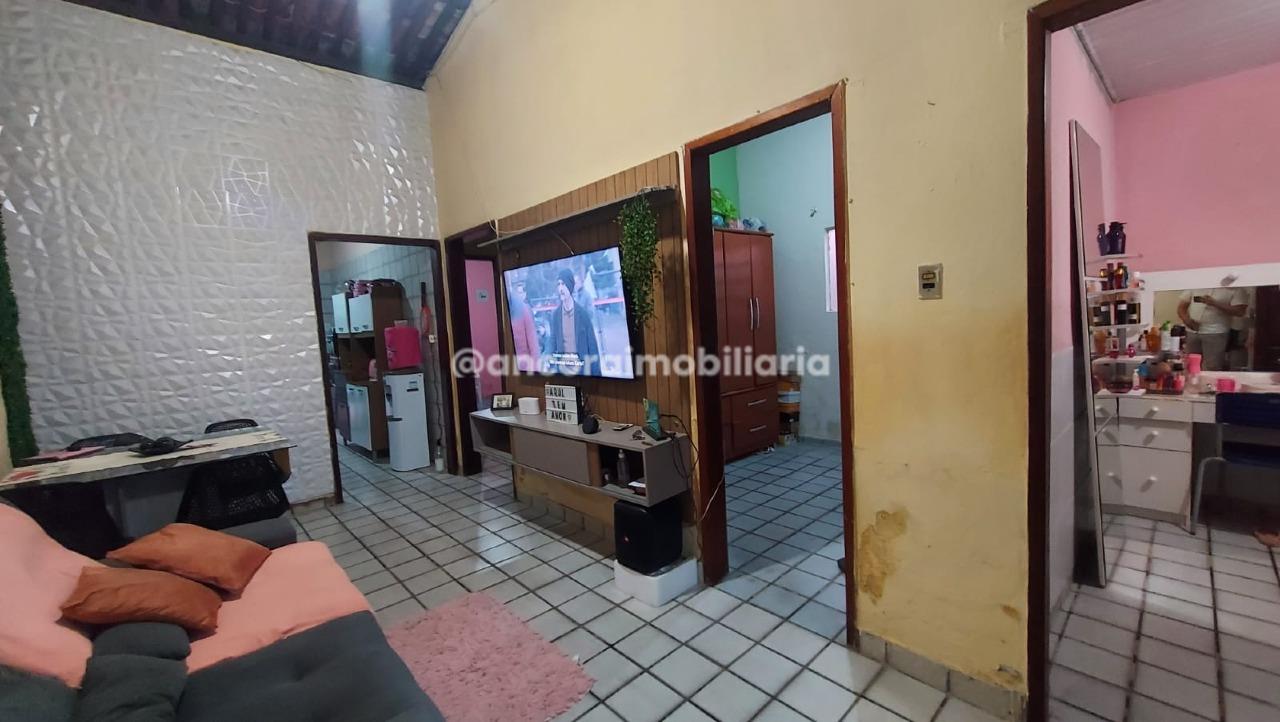 Casa à venda no Bongi: 