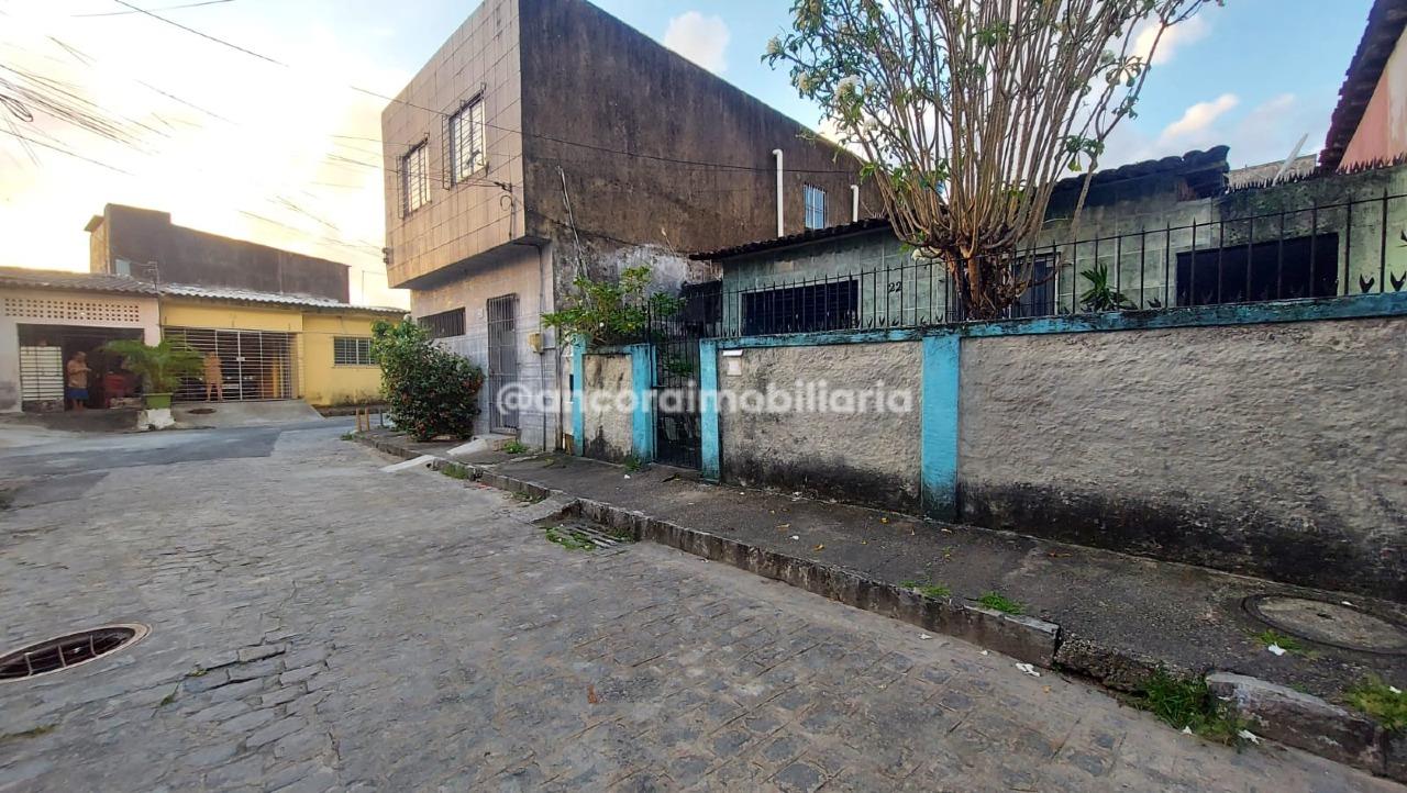 Casa à venda no Bongi: 