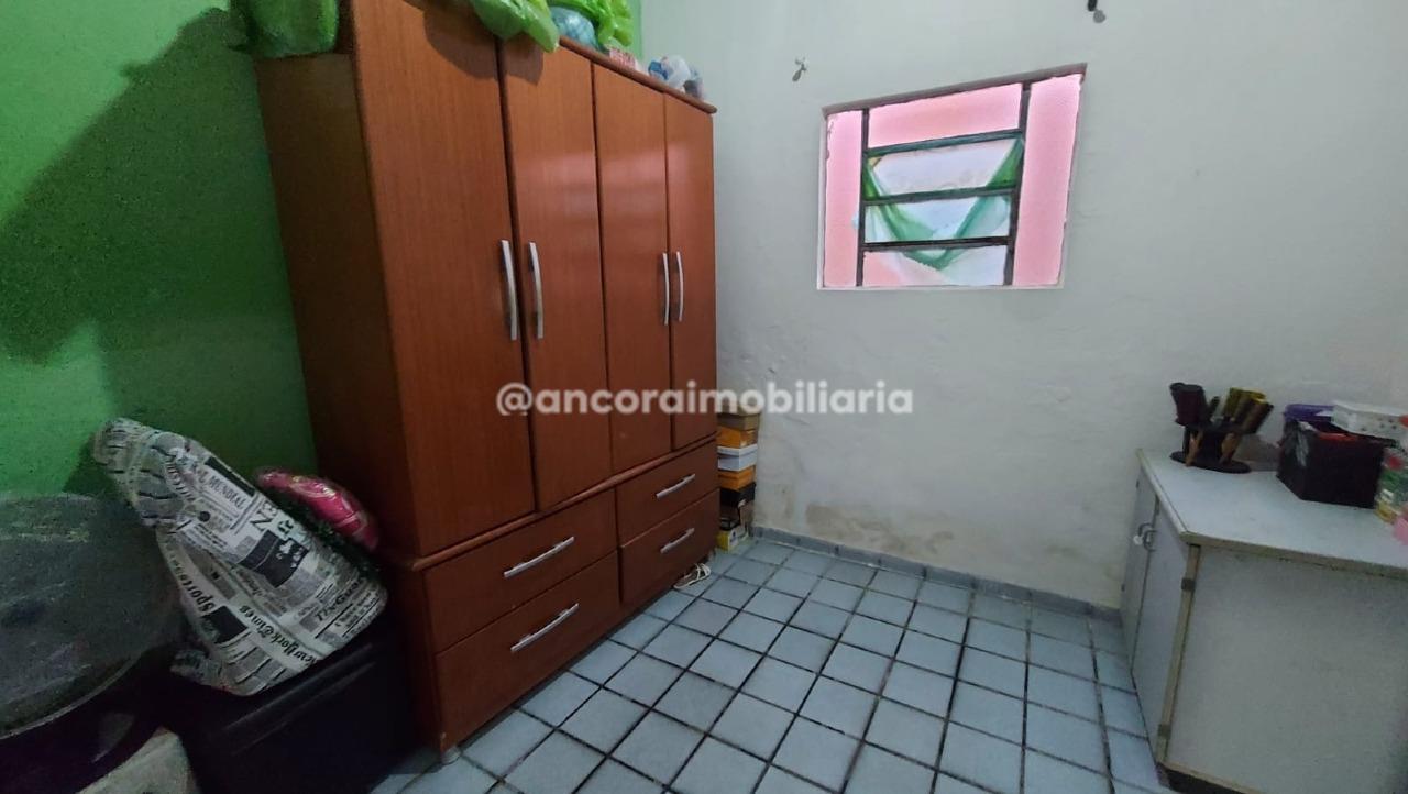 Casa à venda no Bongi: 