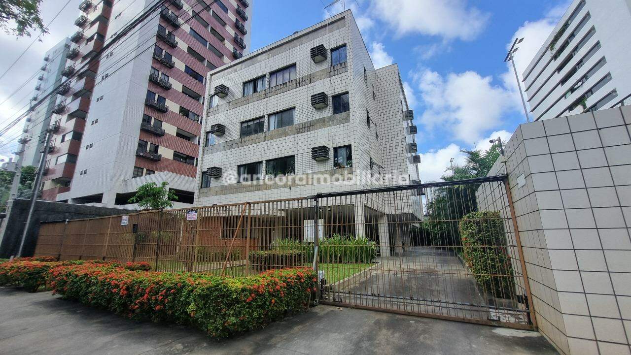 Flat à venda no Casa Forte: 