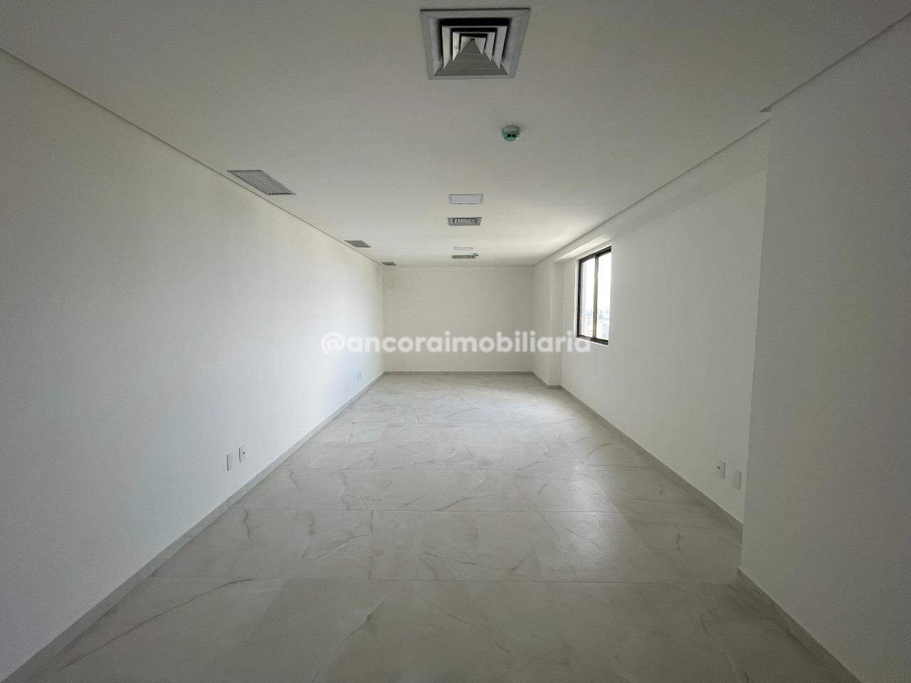 Sala para aluguel no Soledade: 