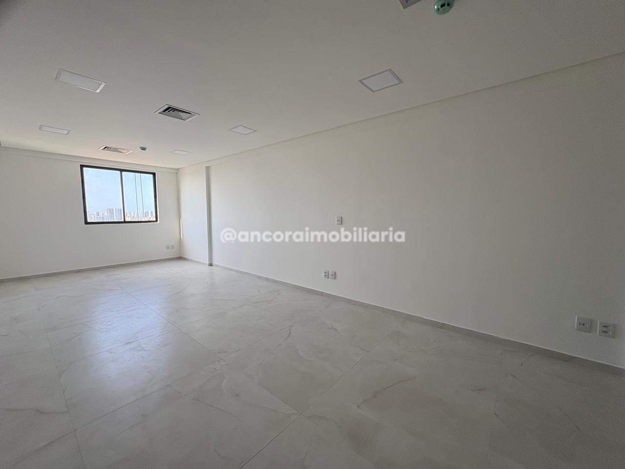 Sala para aluguel no Soledade: 