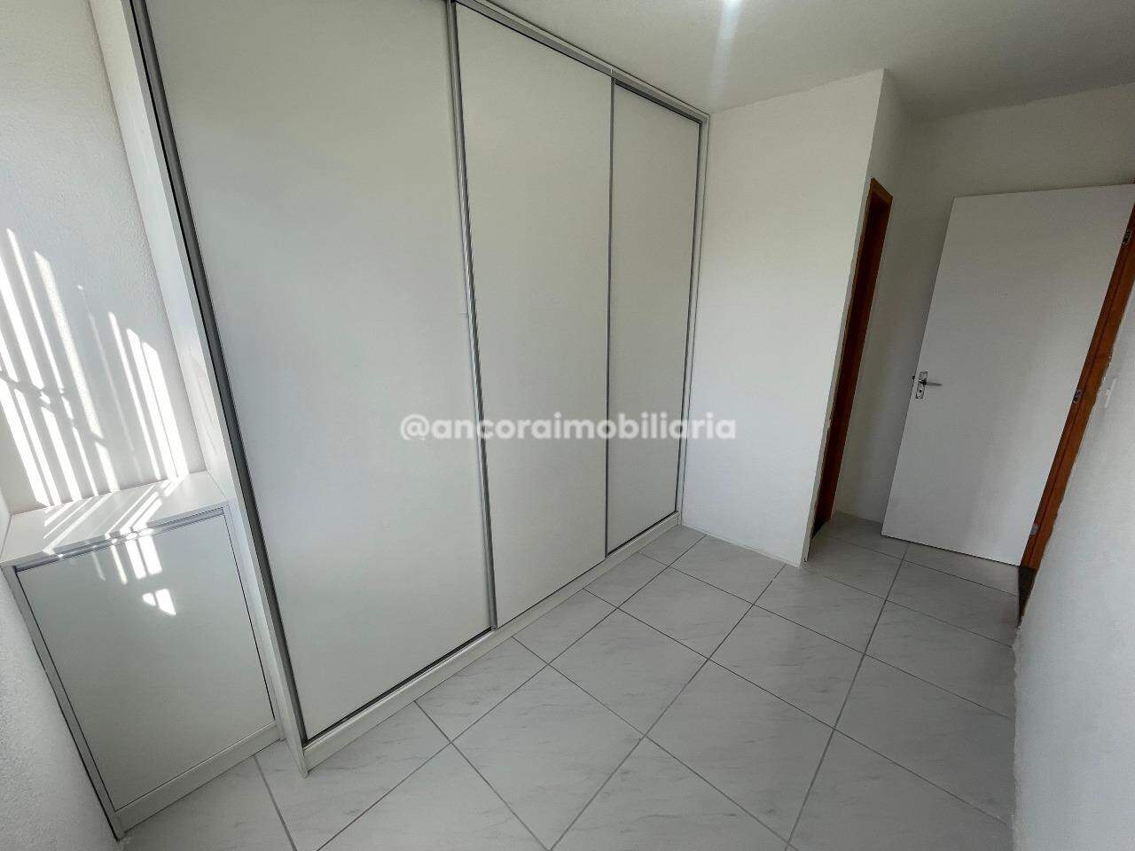 Apartamento para aluguel no Candeias: 