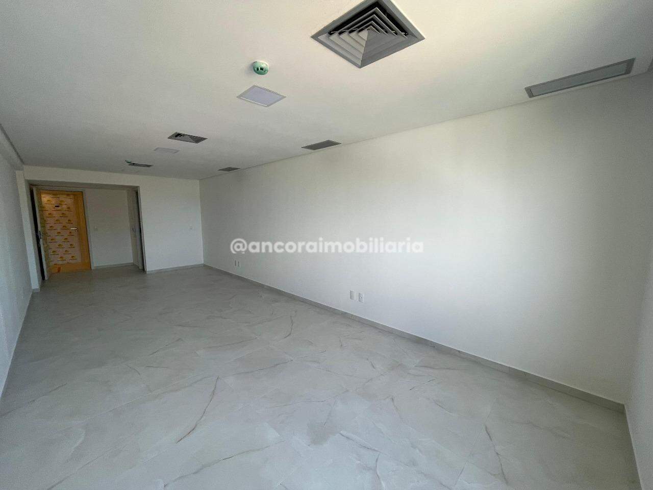 Sala para aluguel no Soledade: 