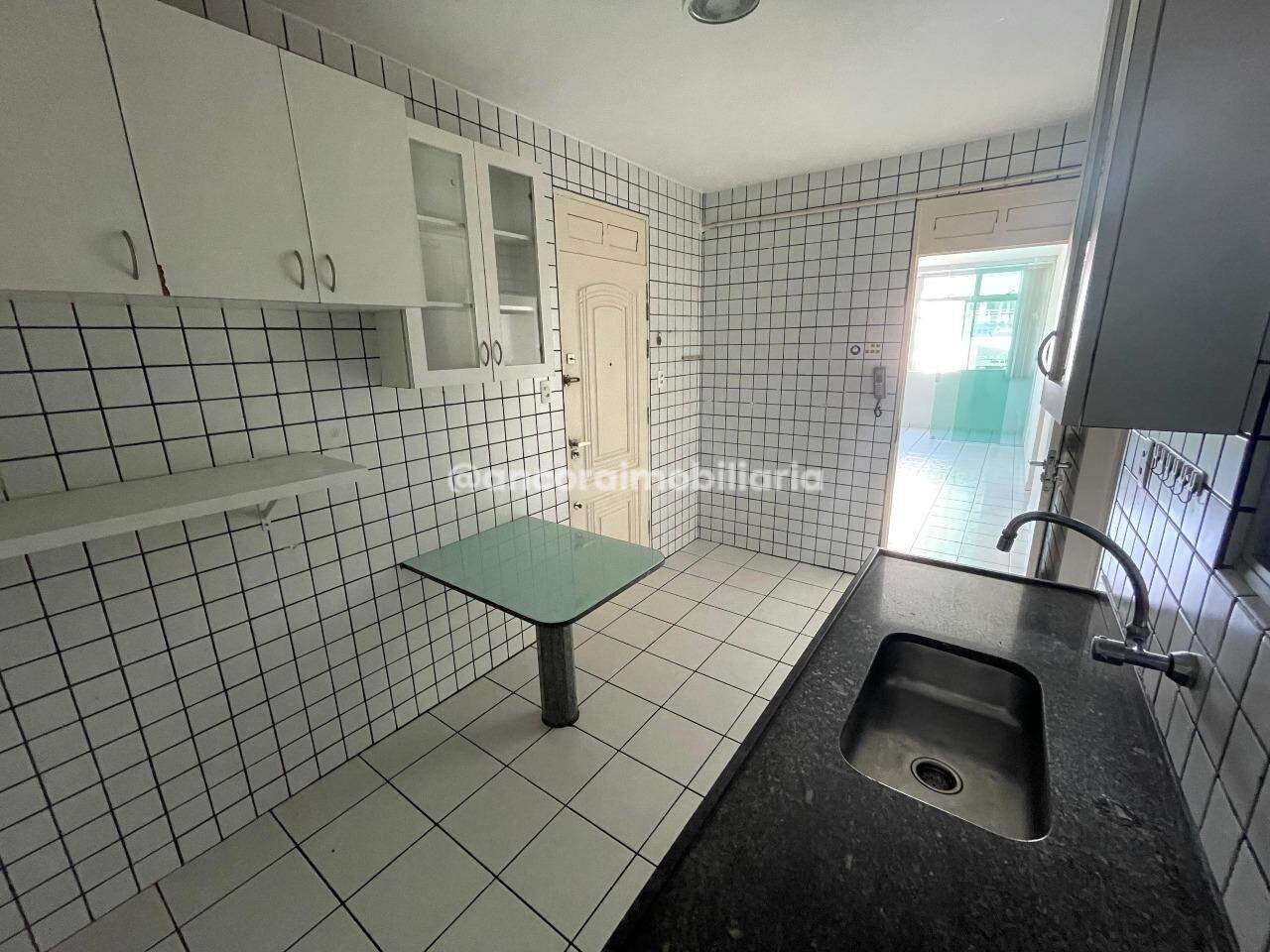 Apartamento para aluguel no Candeias: 