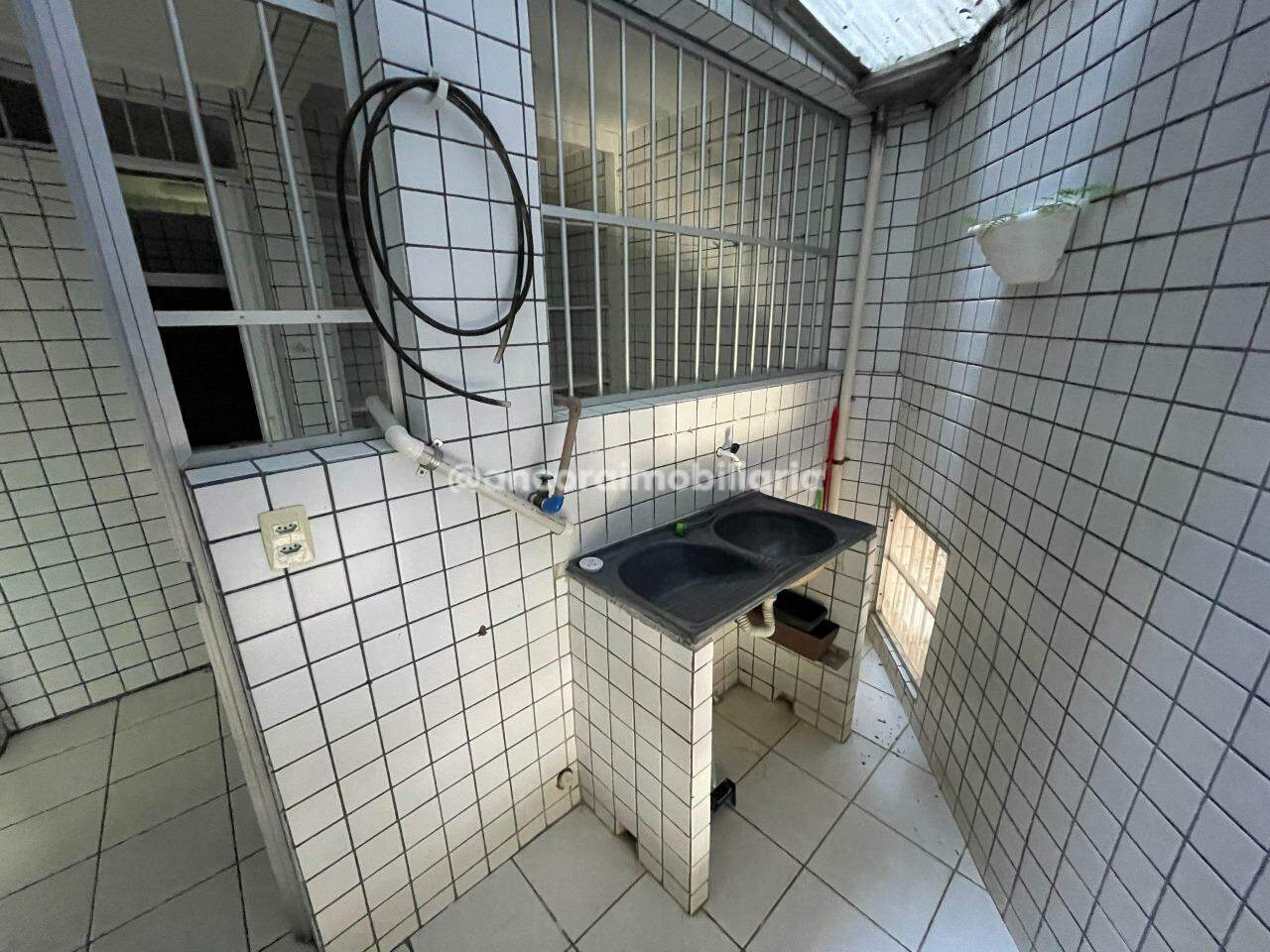 Apartamento para aluguel no Candeias: 