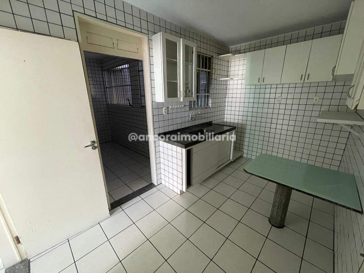 Apartamento para aluguel no Candeias: 