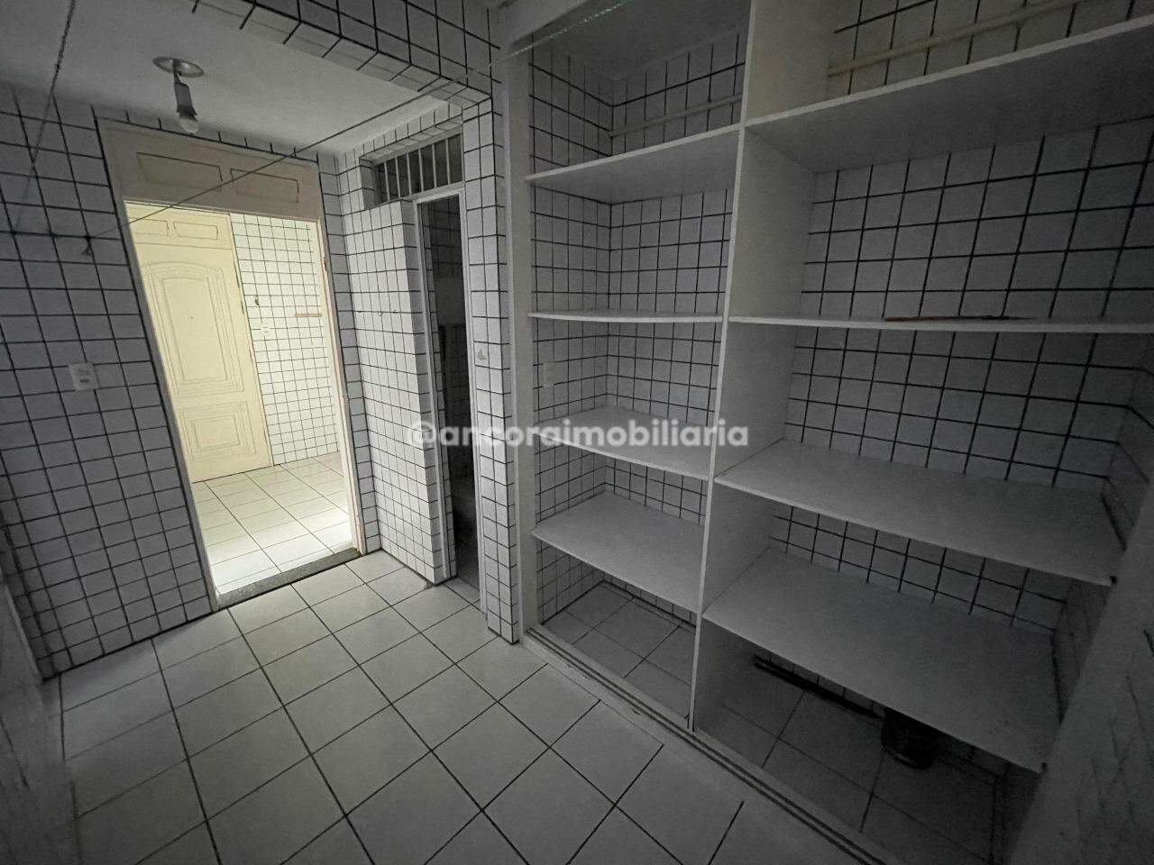 Apartamento para aluguel no Candeias: 