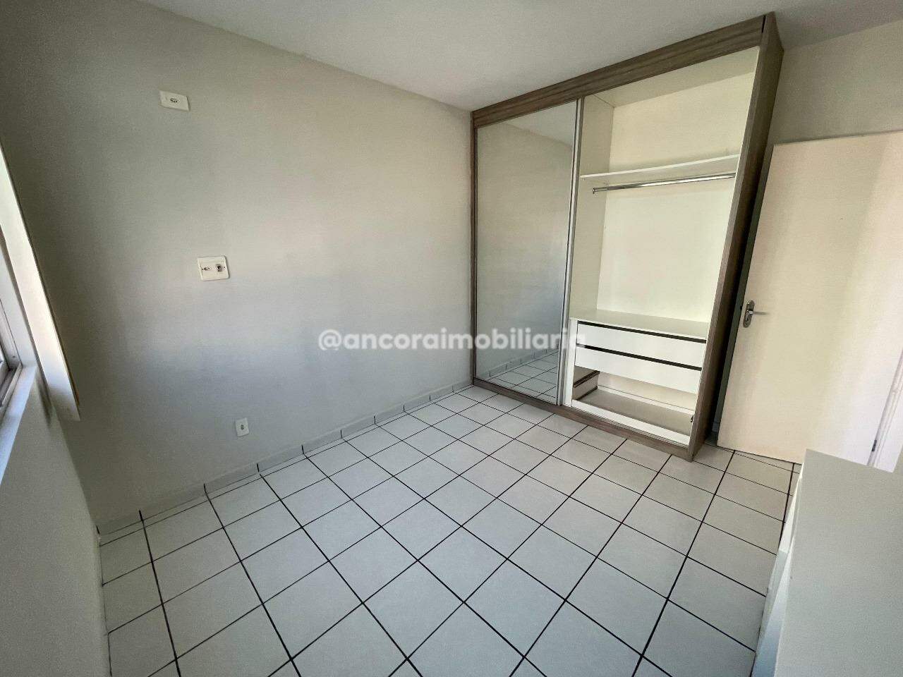 Apartamento para aluguel no Candeias: 