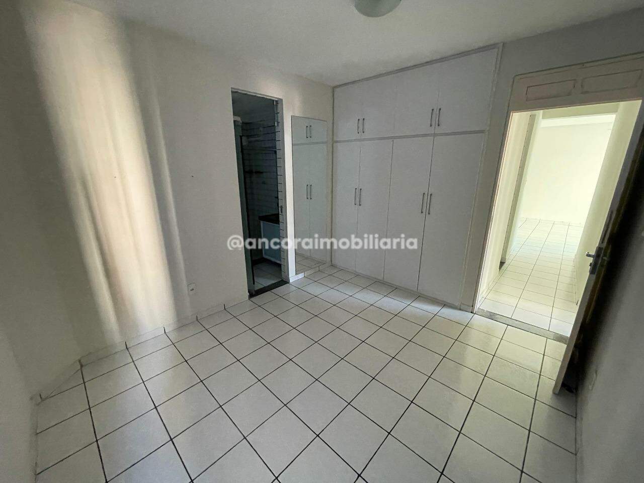 Apartamento para aluguel no Candeias: 