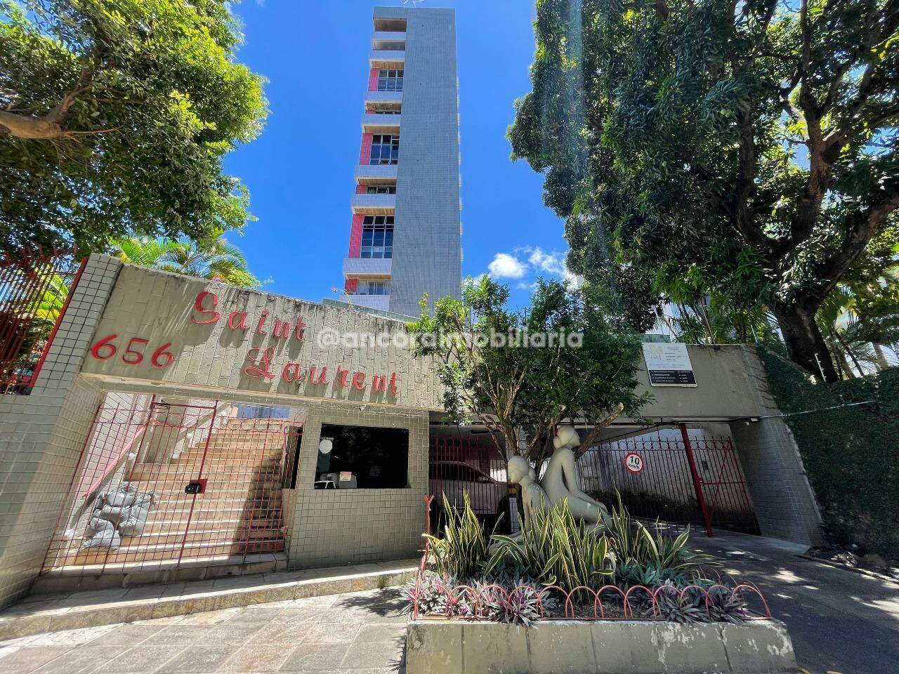 Apartamento para aluguel no Espinheiro: 