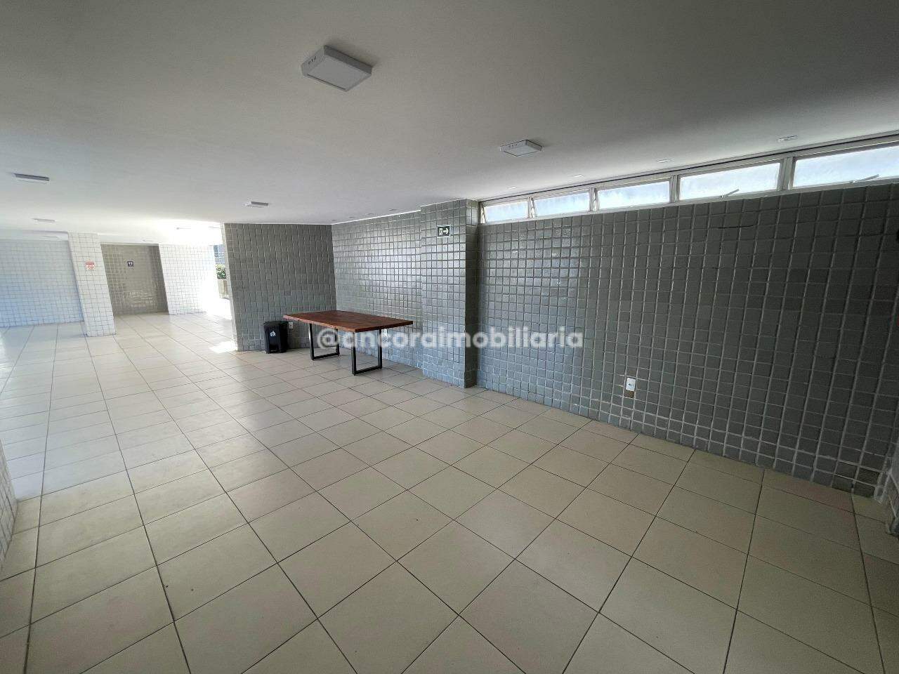 Apartamento para aluguel no Espinheiro: 
