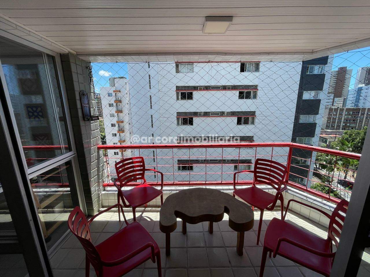 Apartamento para aluguel no Espinheiro: 