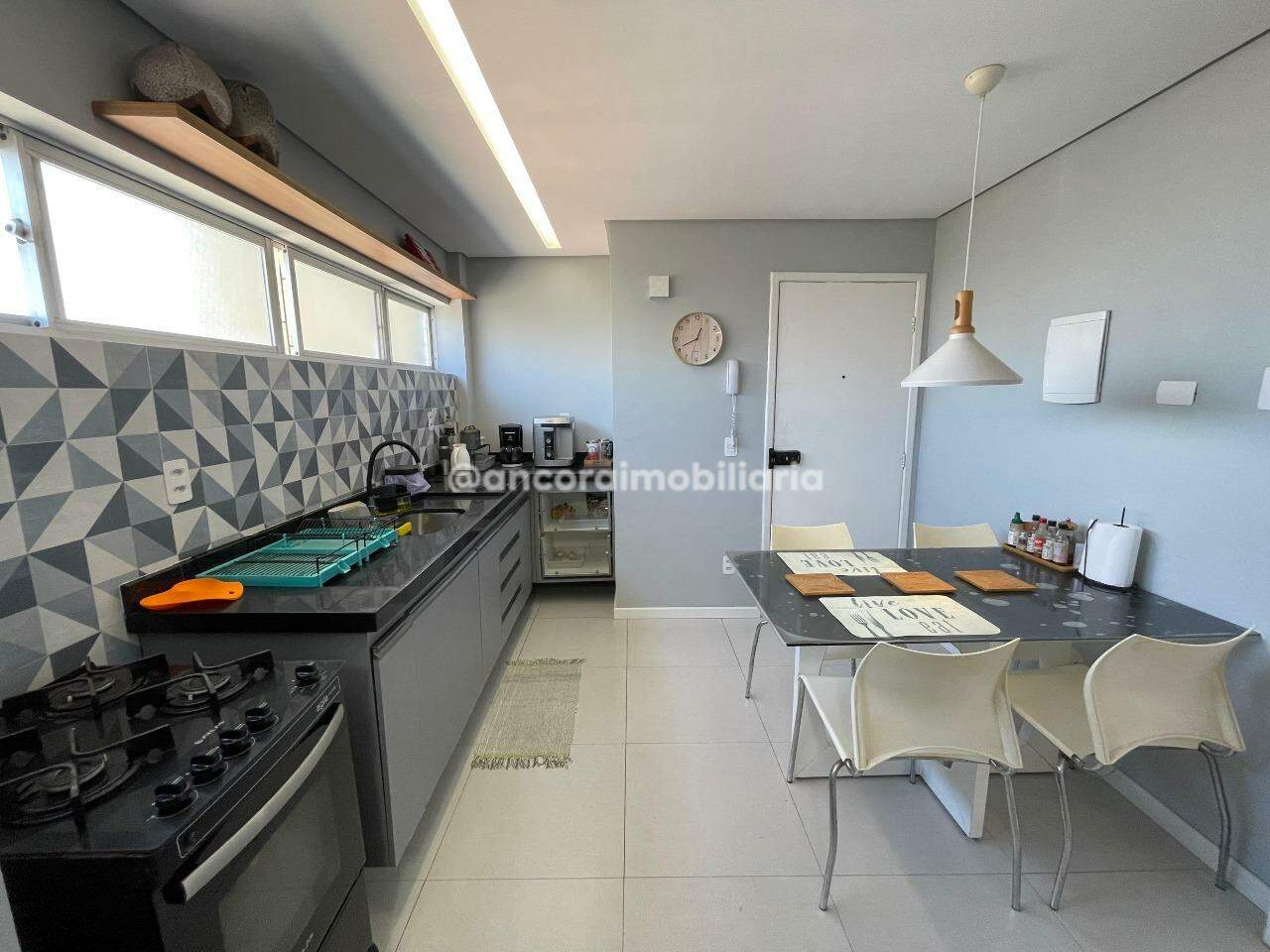 Apartamento para aluguel no Espinheiro: 