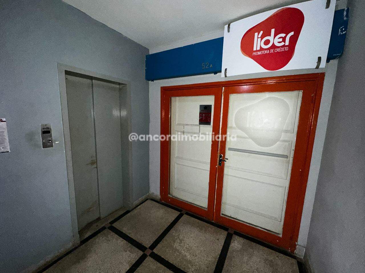 Sala para aluguel no Santo Antonio: 