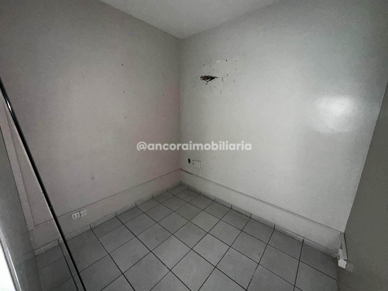 Sala para aluguel no Santo Antonio: 