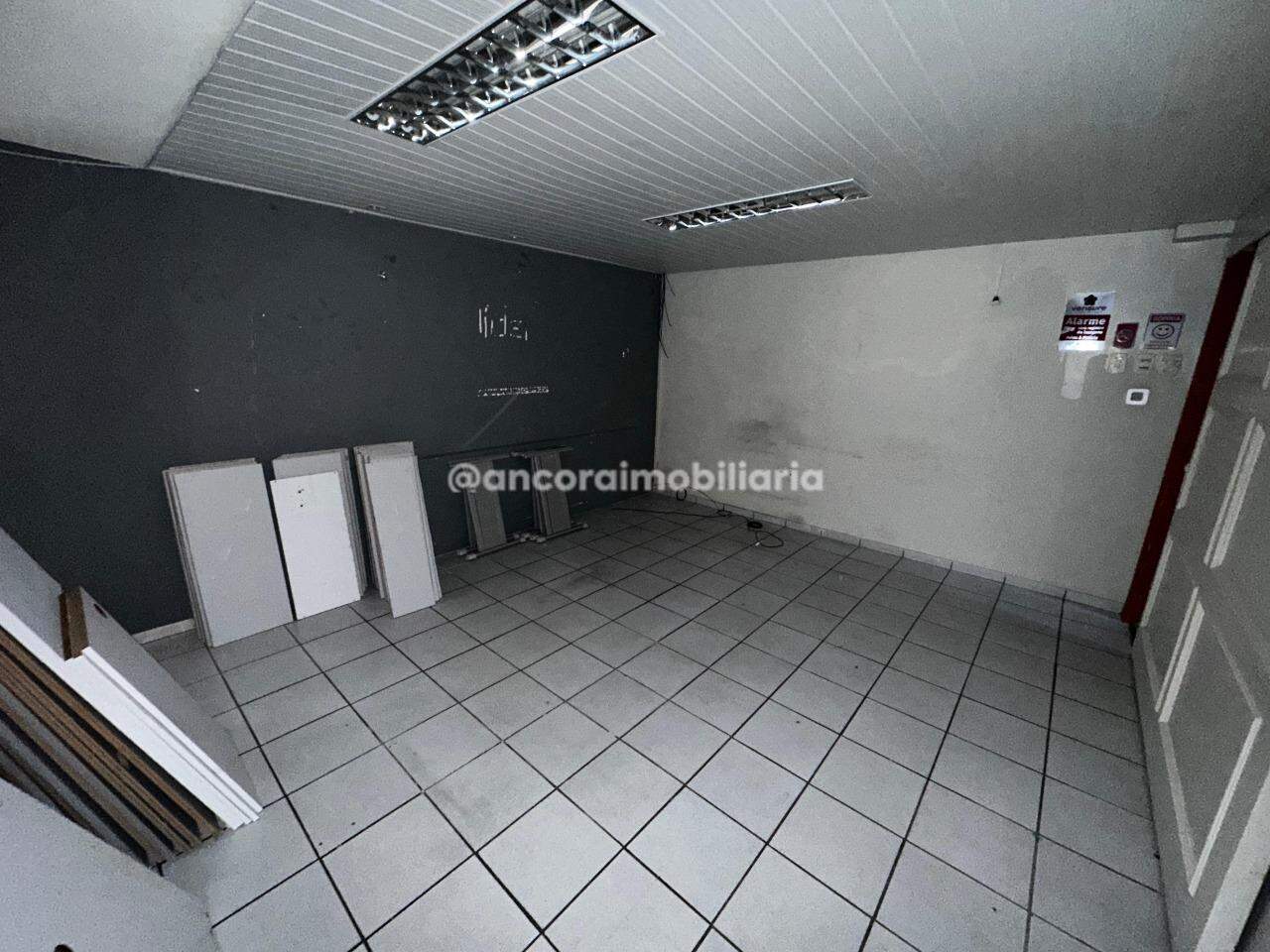 Sala para aluguel no Santo Antonio: 