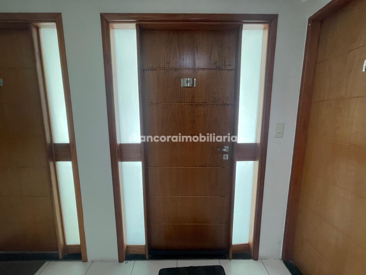 Apartamento para aluguel no Candeias: 