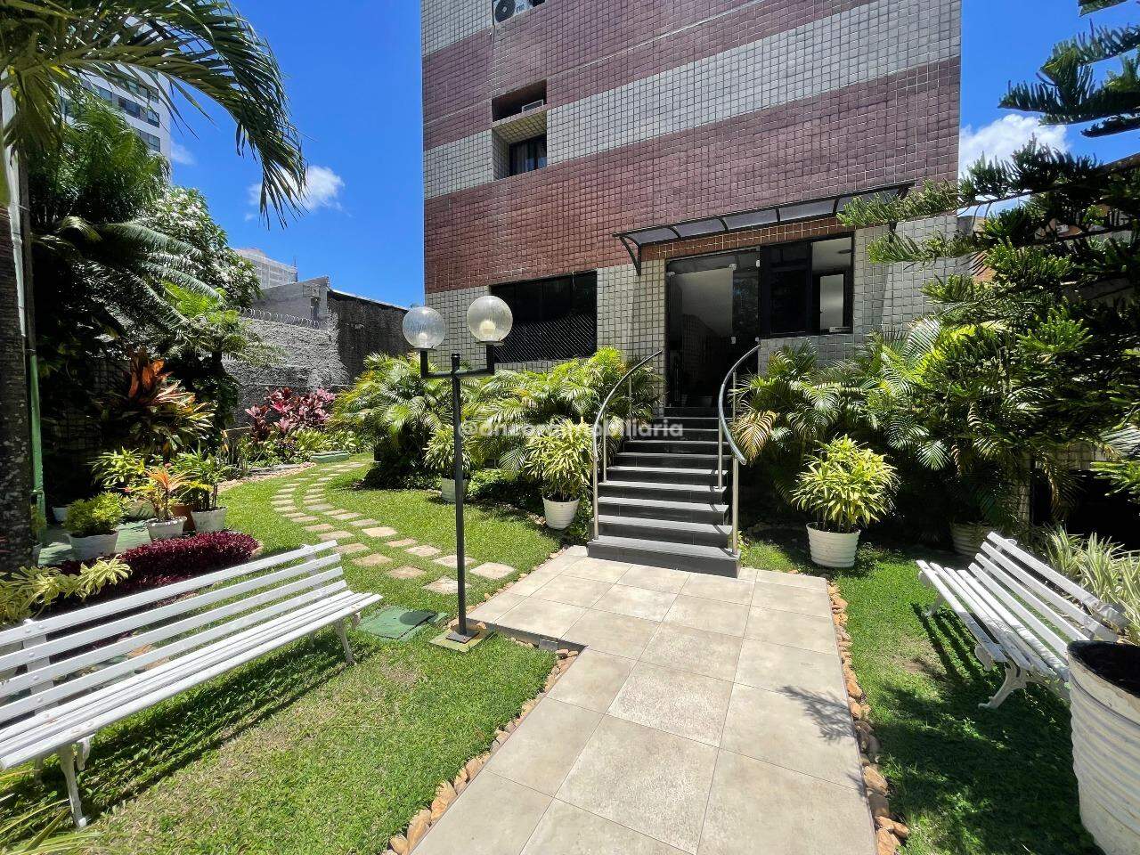 Apartamento para aluguel no Parnamirim: 