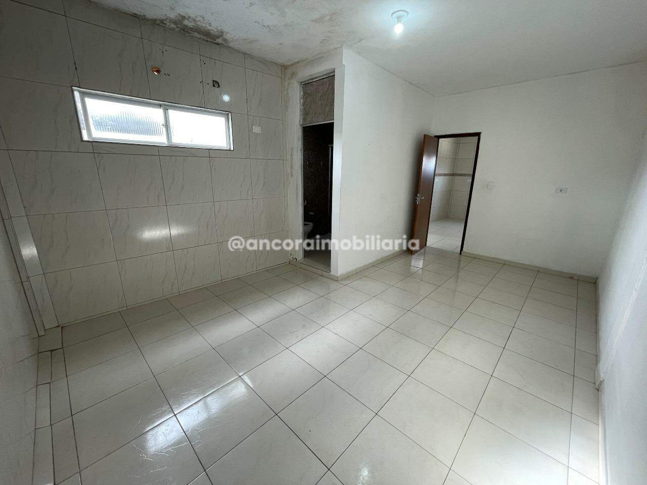 Casa para aluguel no Bongi: 