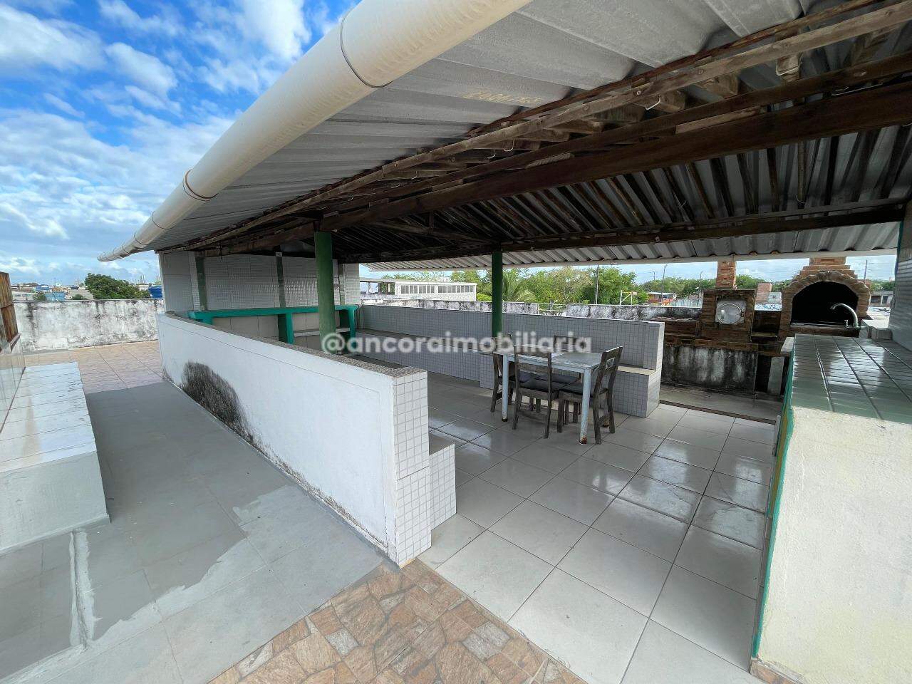 Casa para aluguel no Bongi: 