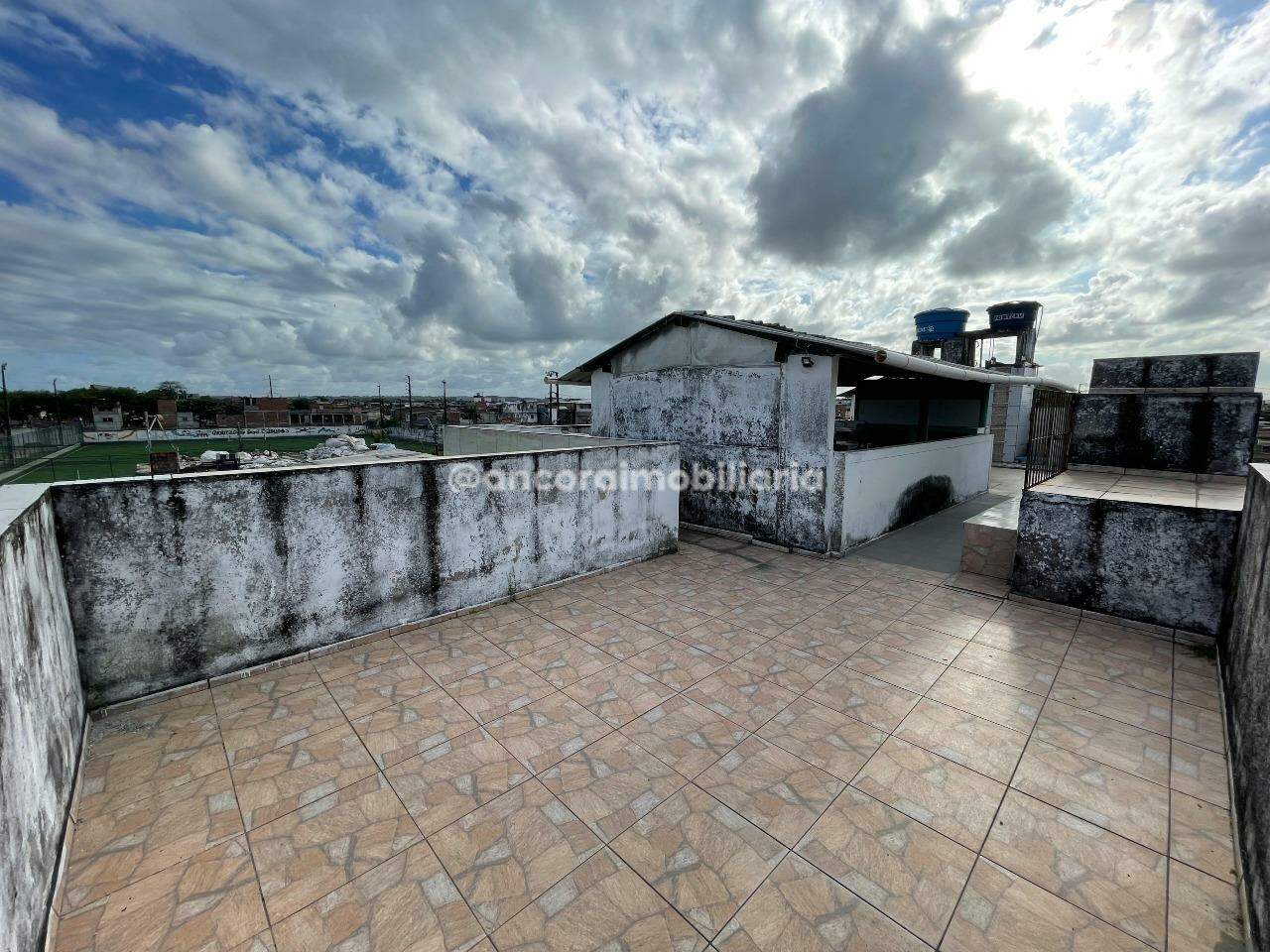 Casa para aluguel no Bongi: 