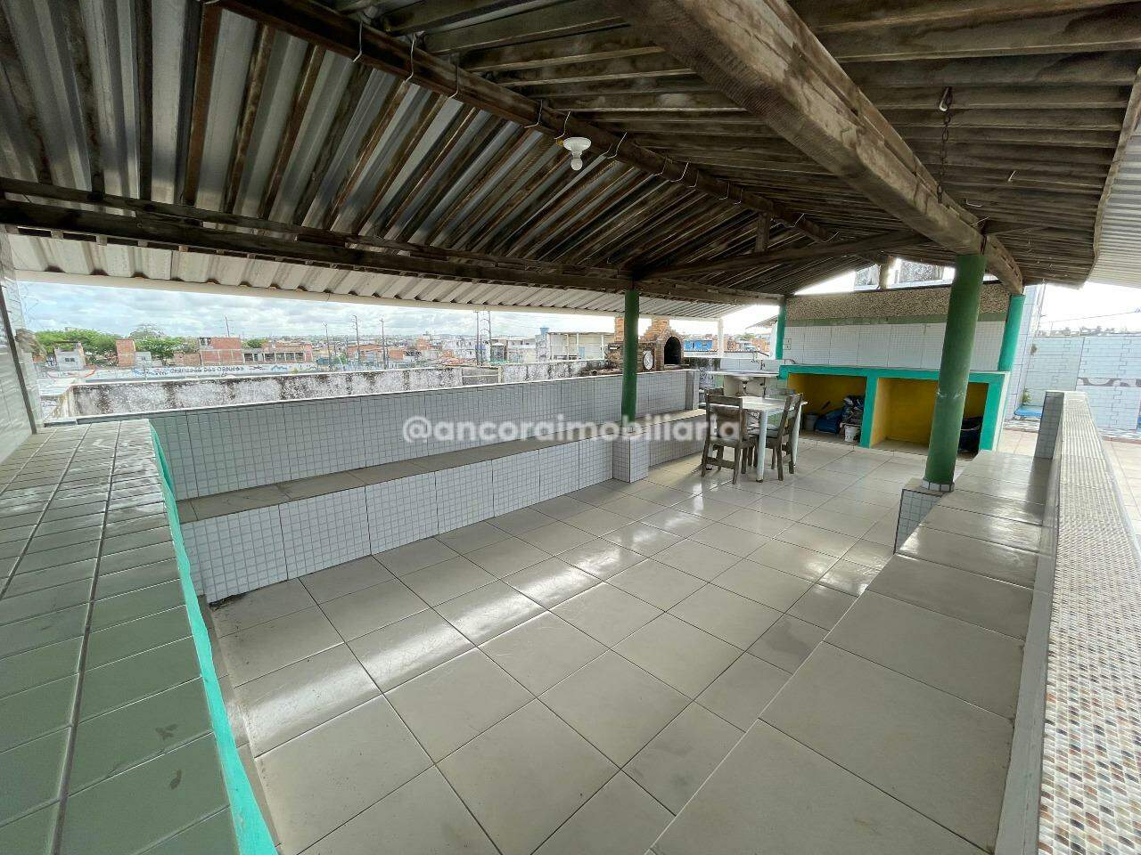 Casa para aluguel no Bongi: 