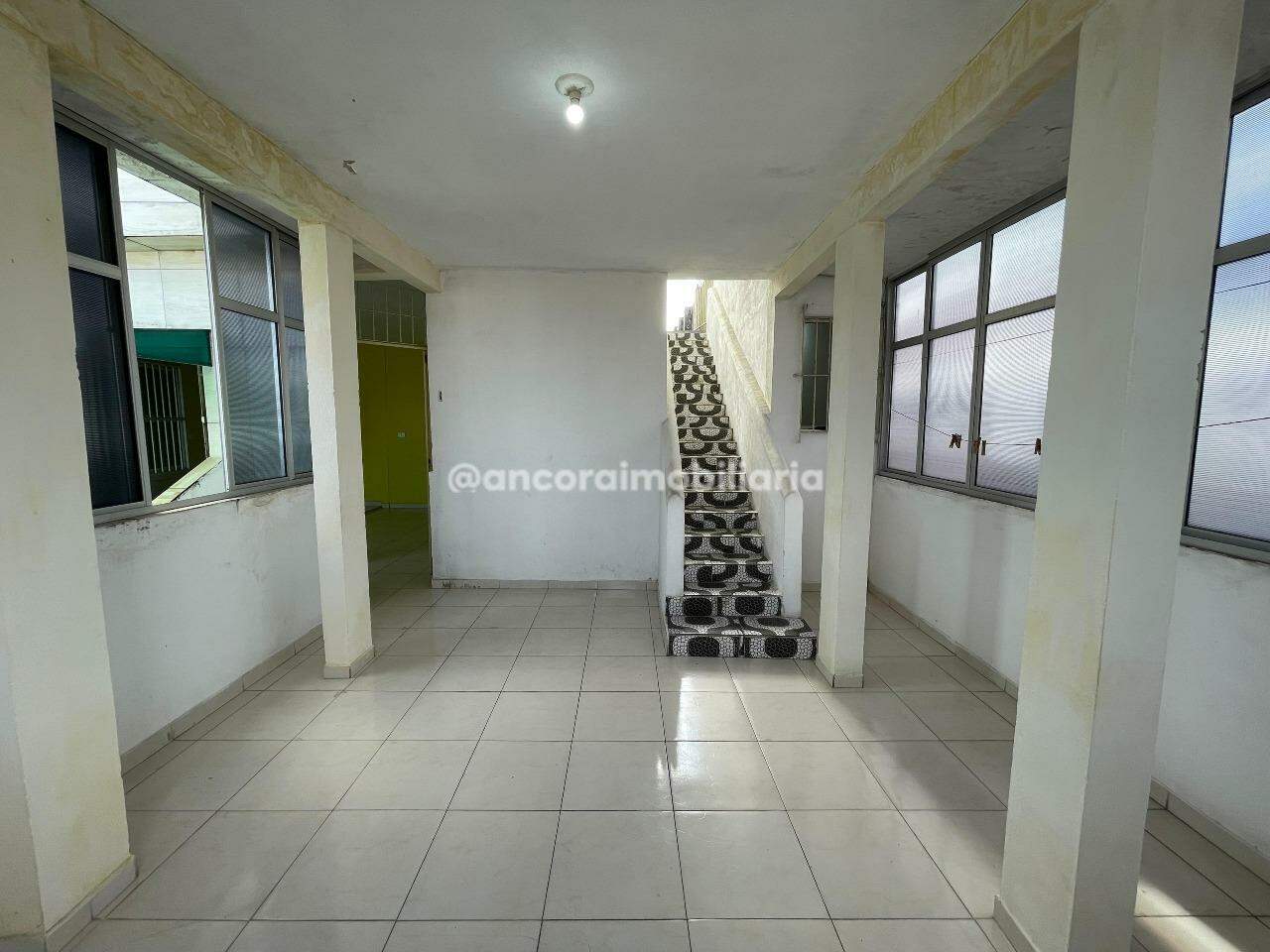 Casa para aluguel no Bongi: 