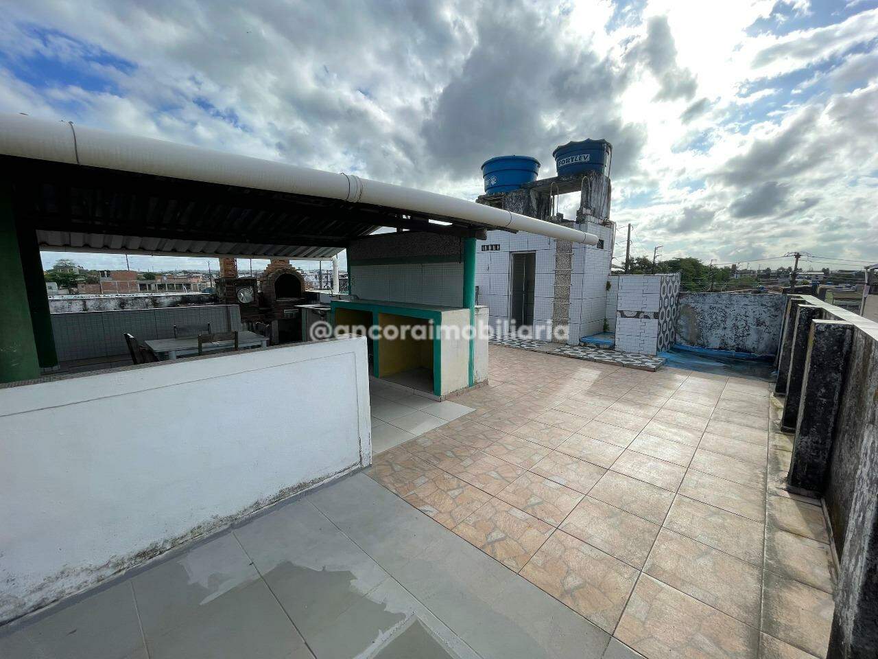 Casa para aluguel no Bongi: 