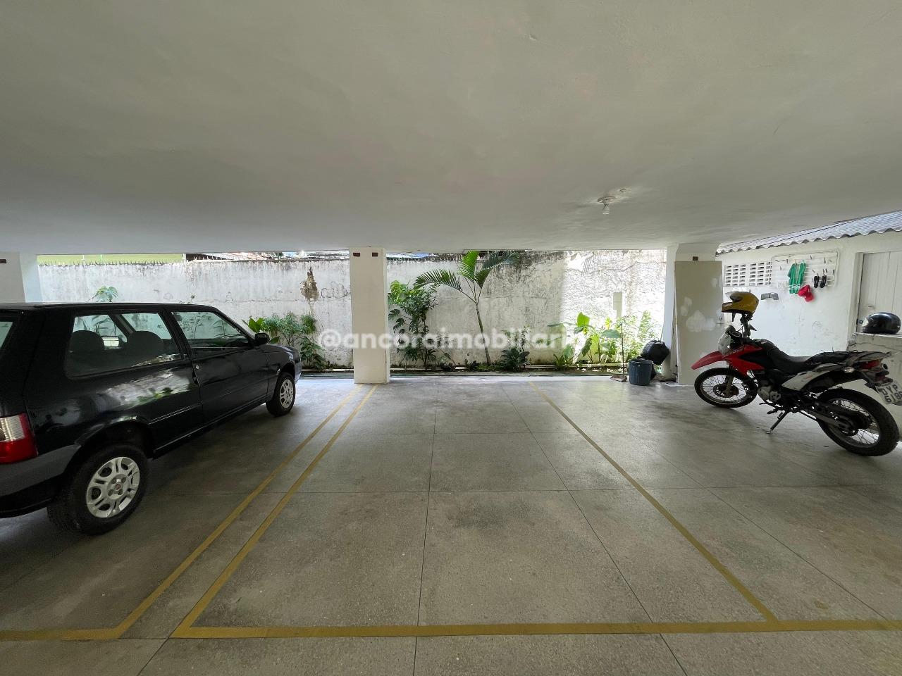 Apartamento para aluguel no Aflitos: 