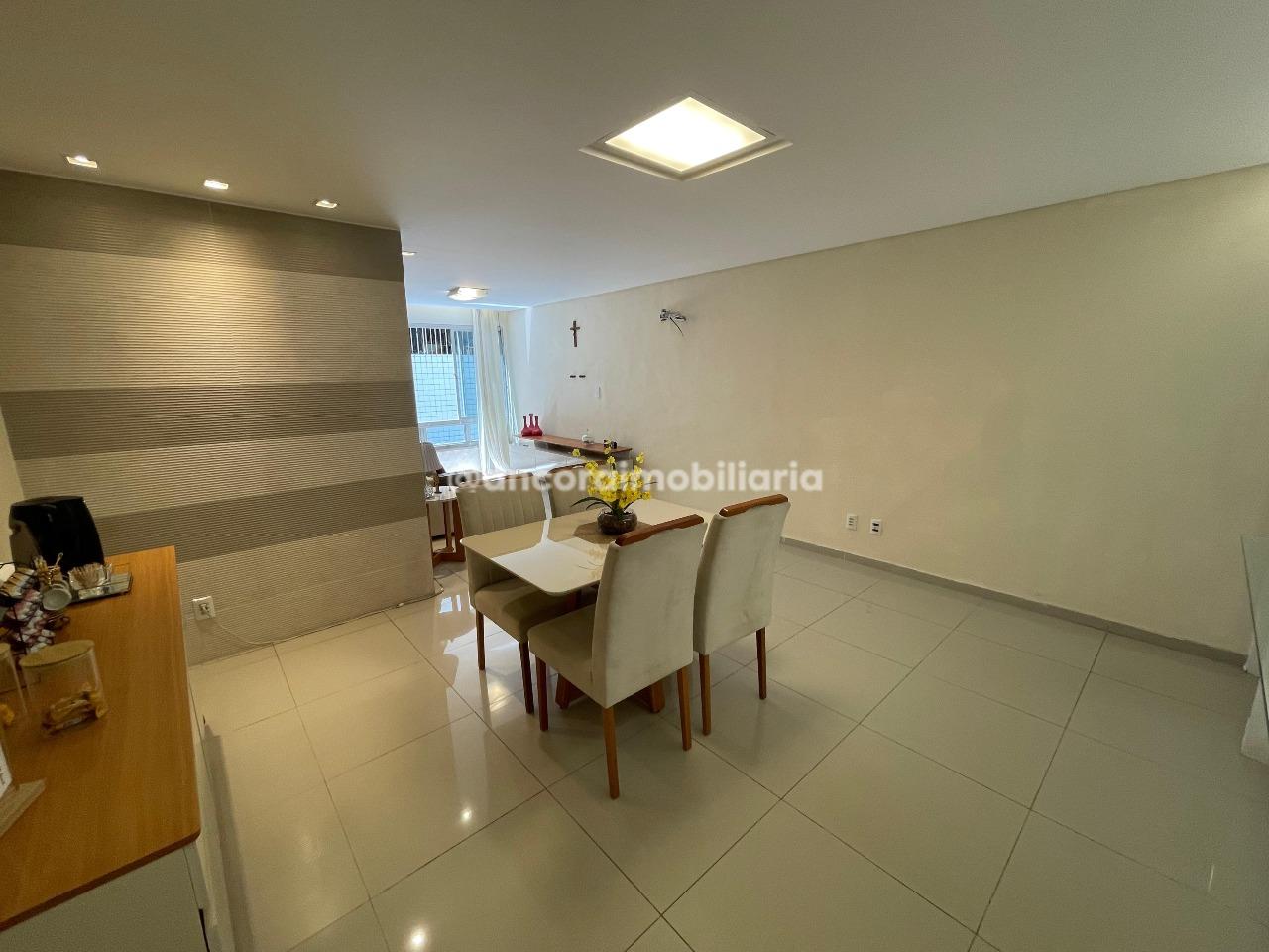 Apartamento para aluguel no Aflitos: 