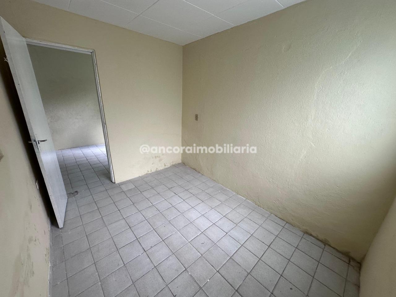 Casa para aluguel no Cordeiro: 