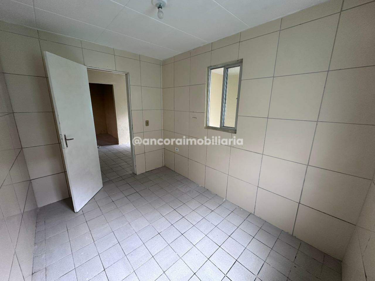 Casa para aluguel no Cordeiro: 