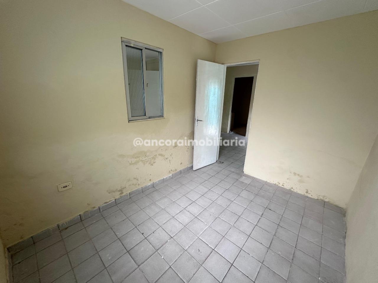 Casa para aluguel no Cordeiro: 