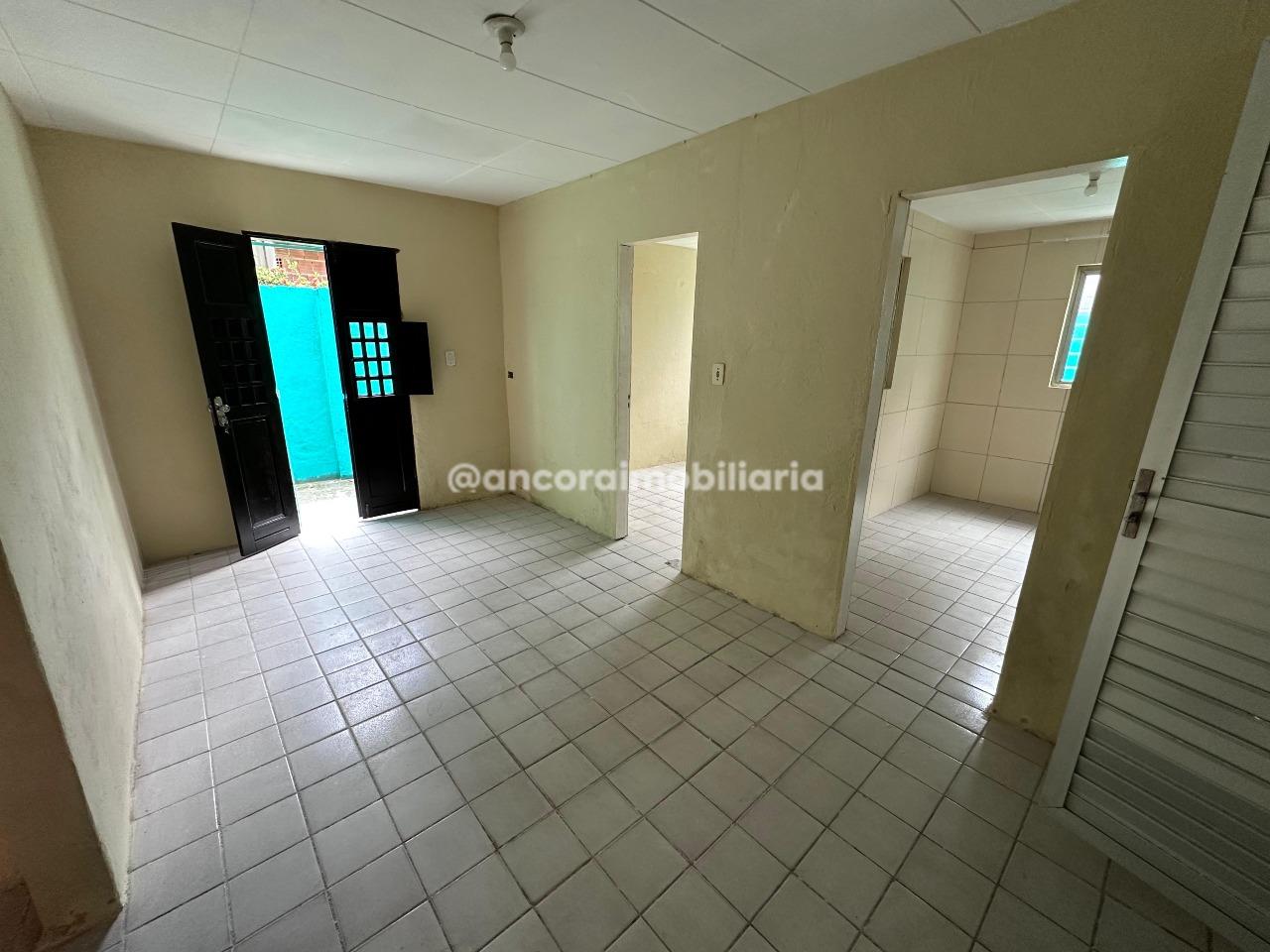 Casa para aluguel no Cordeiro: 