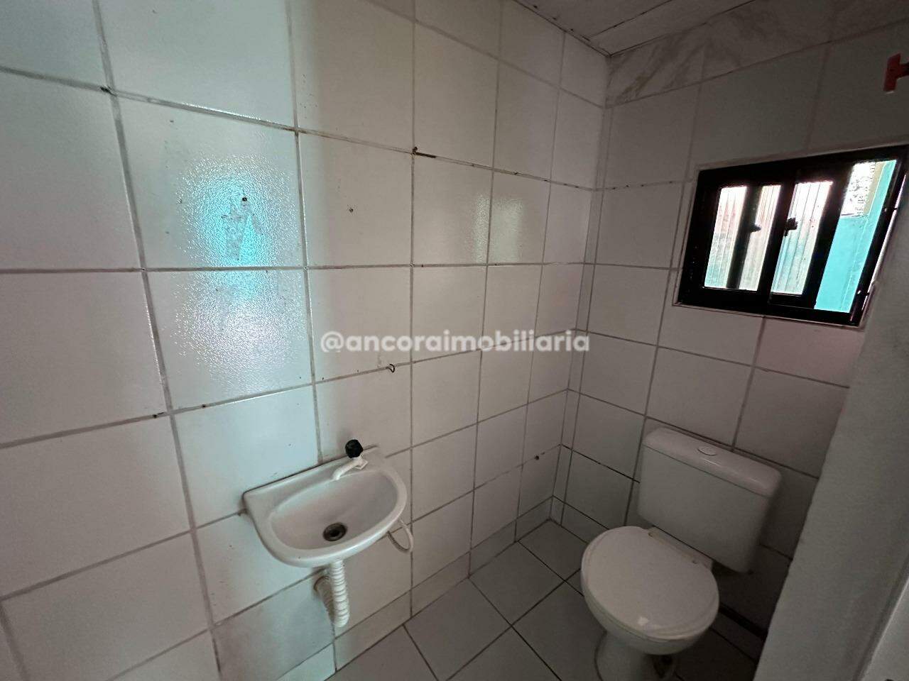 Casa para aluguel no Cordeiro: 