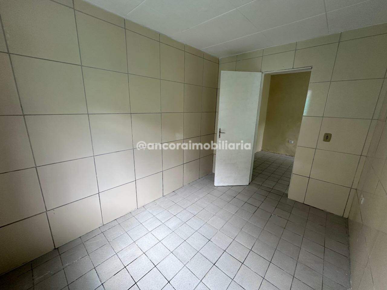 Casa para aluguel no Cordeiro: 