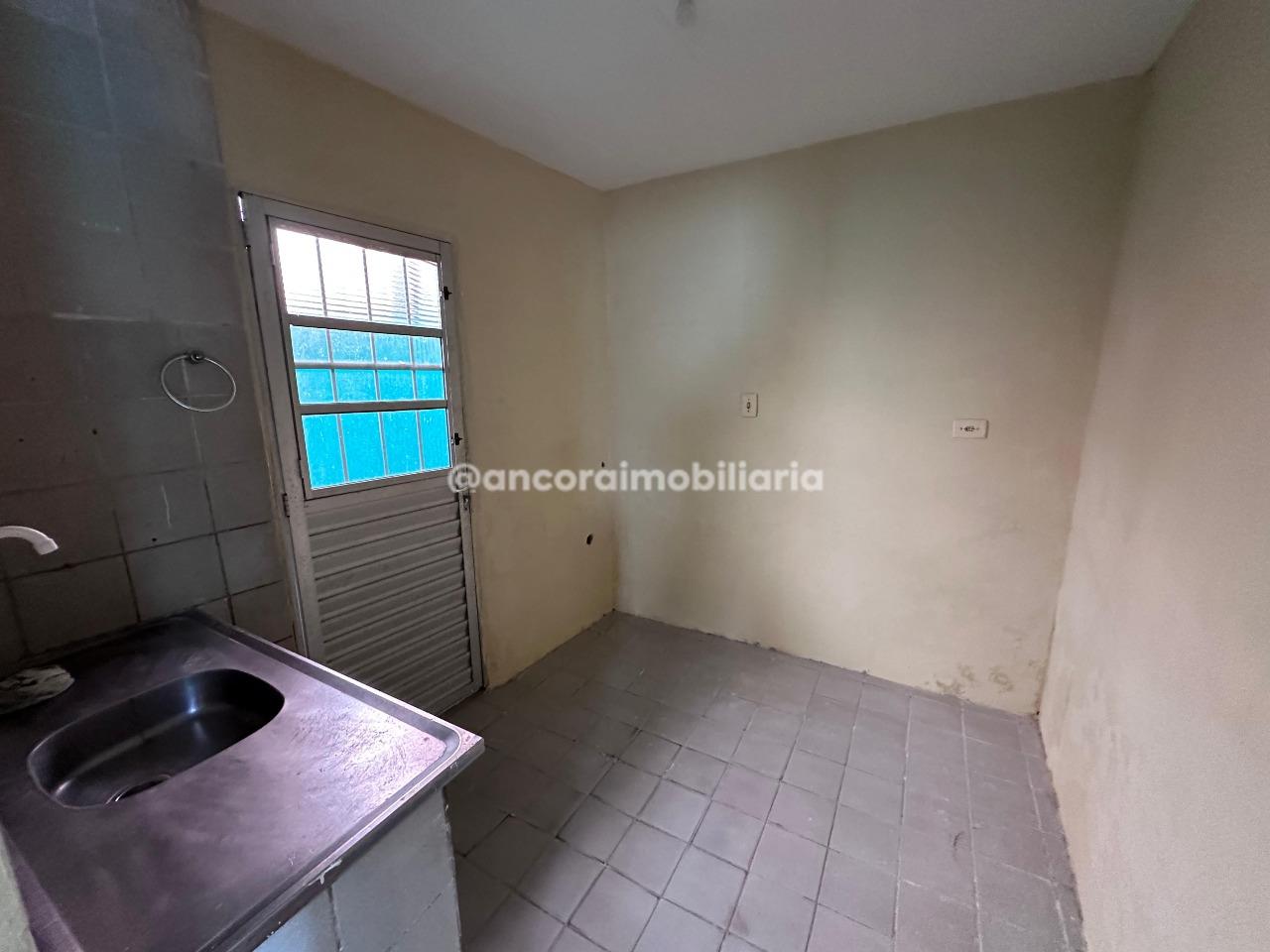 Casa para aluguel no Cordeiro: 