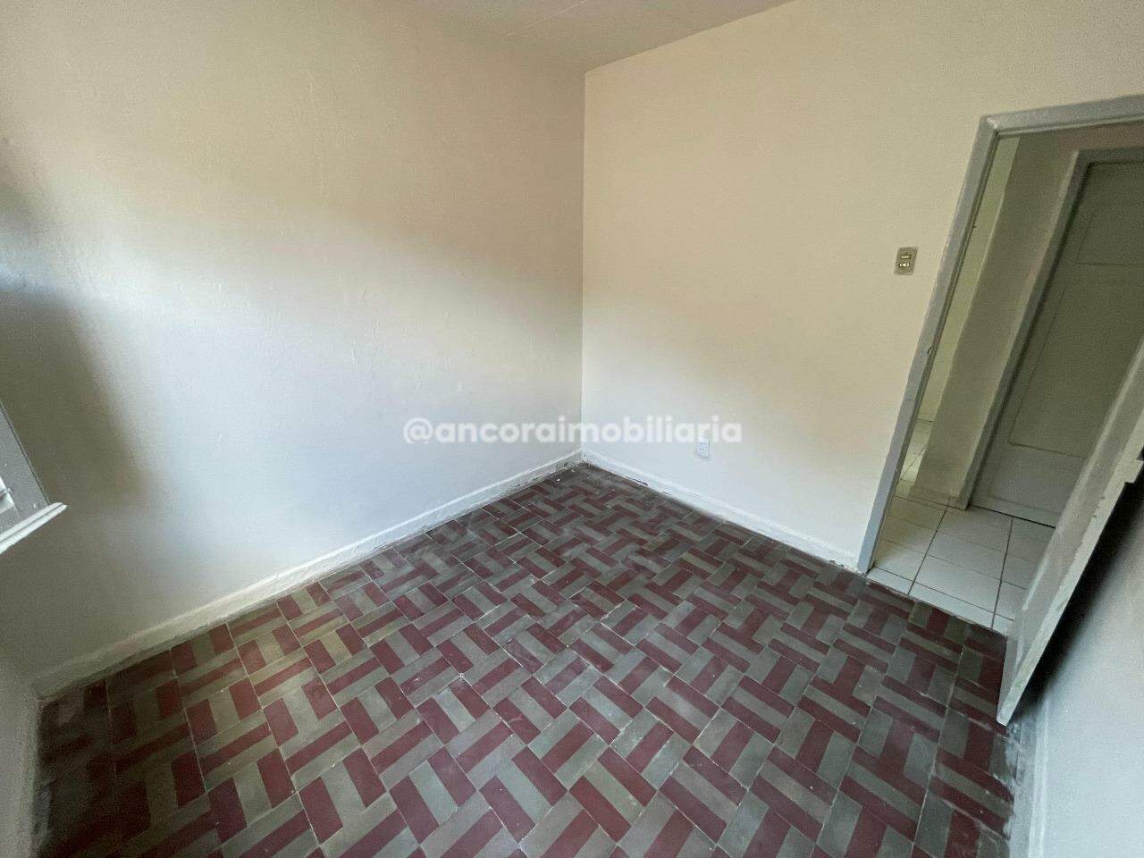 Casa para aluguel no Encruzilhada: 