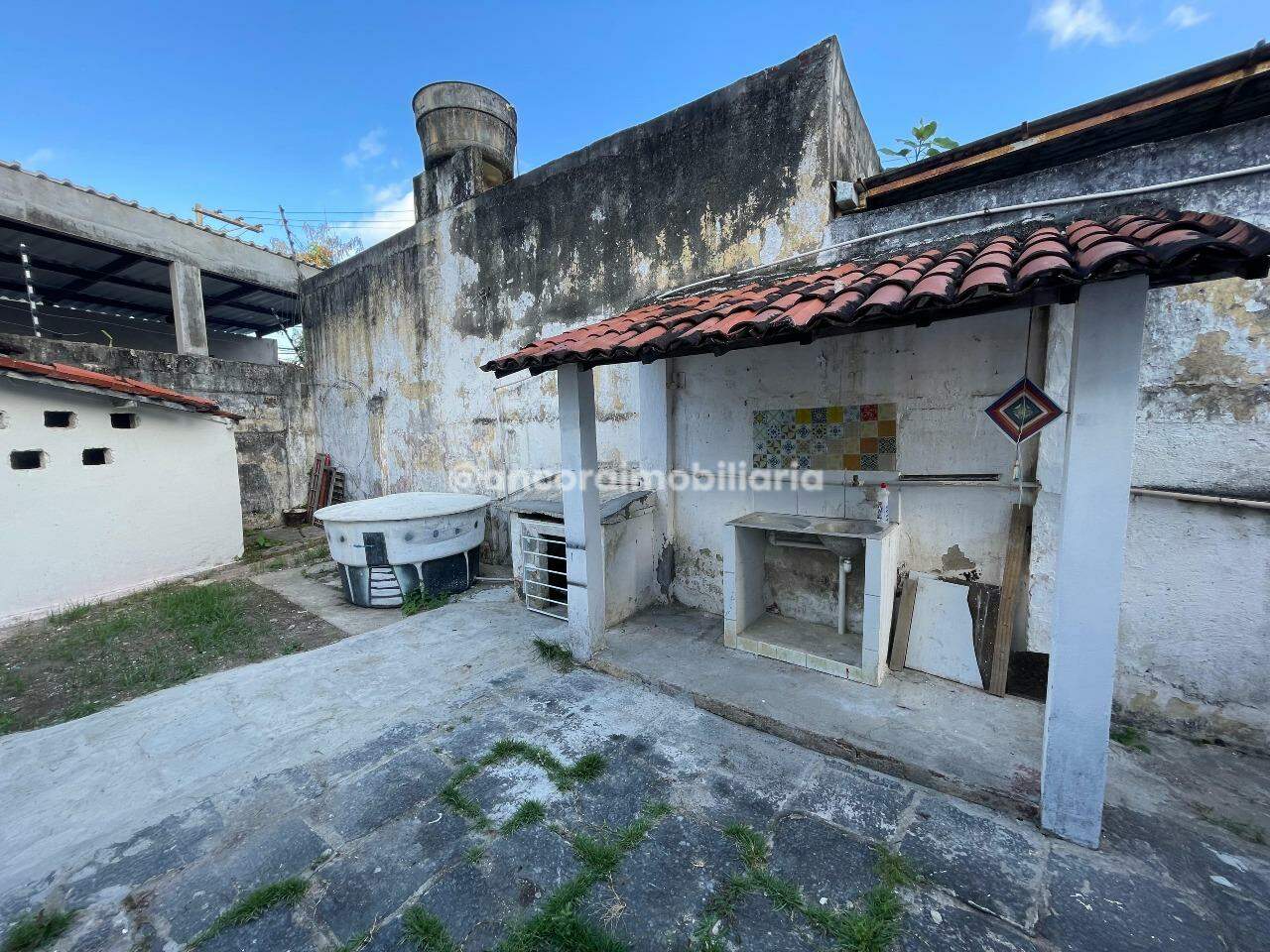Casa para aluguel no Encruzilhada: 