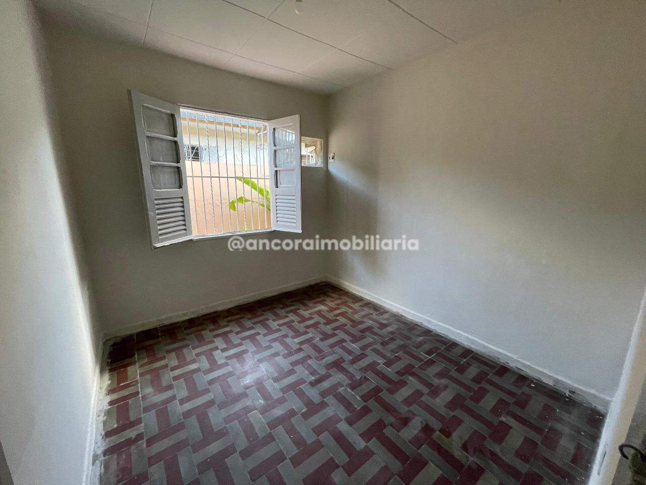 Casa para aluguel no Encruzilhada: 